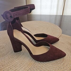 Gianni Bini Brown High Heel Pumps
